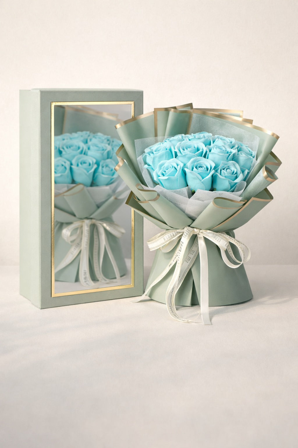 Blue Rose Soap Bouquet Gift Box